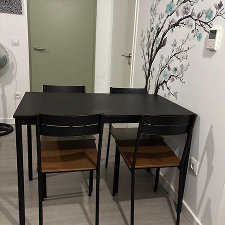 Villejuif - Metro Leo Lagrange - 2 Pieces Avec Balcon Екстериор снимка